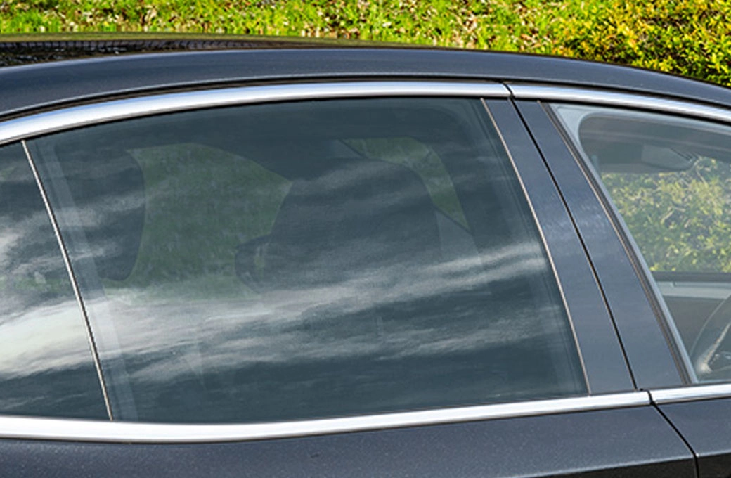 (Sample Only) Thermal Shield 30 Has Been Installed on the Side Window